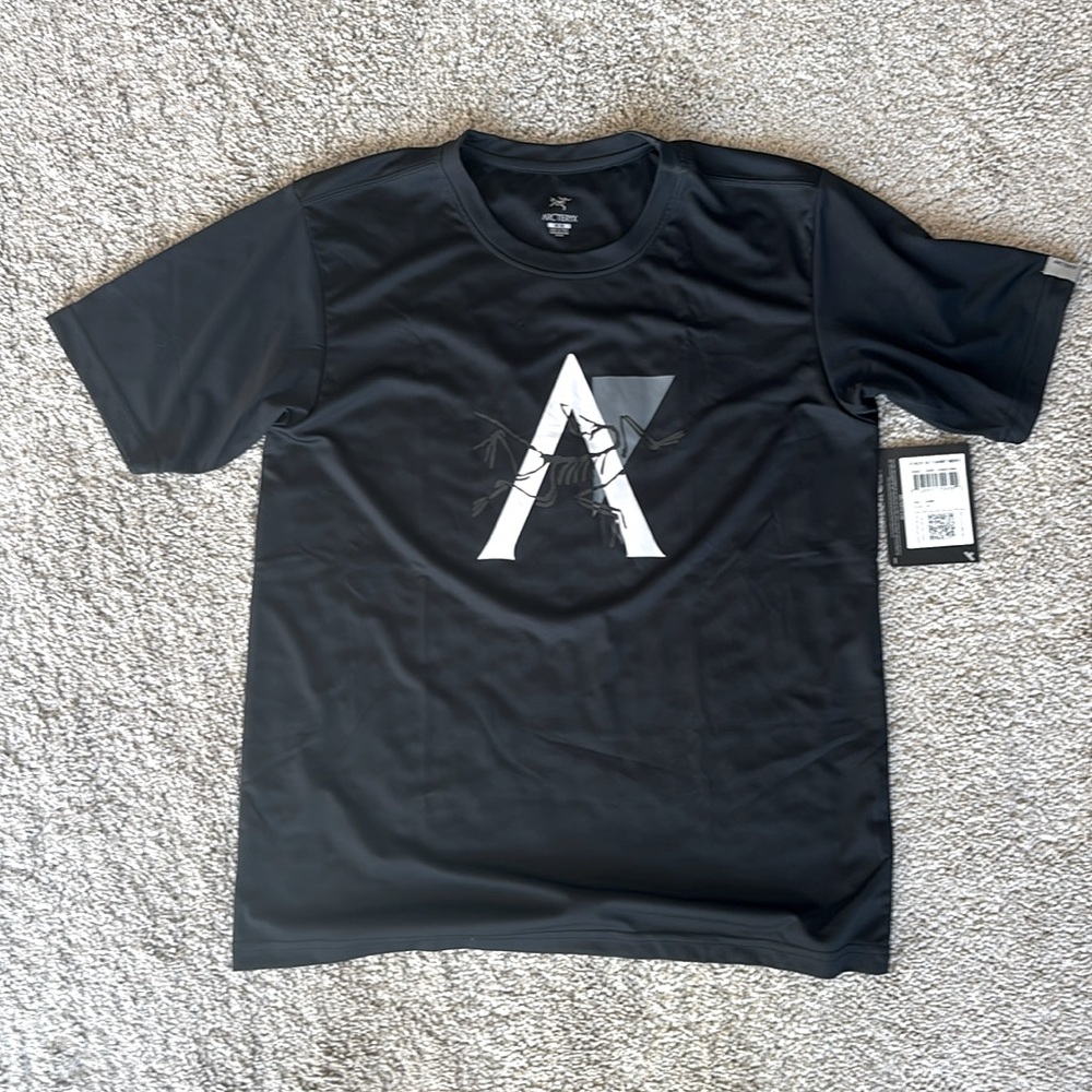 NWT Arcteryx Stack SS Shirt Medium